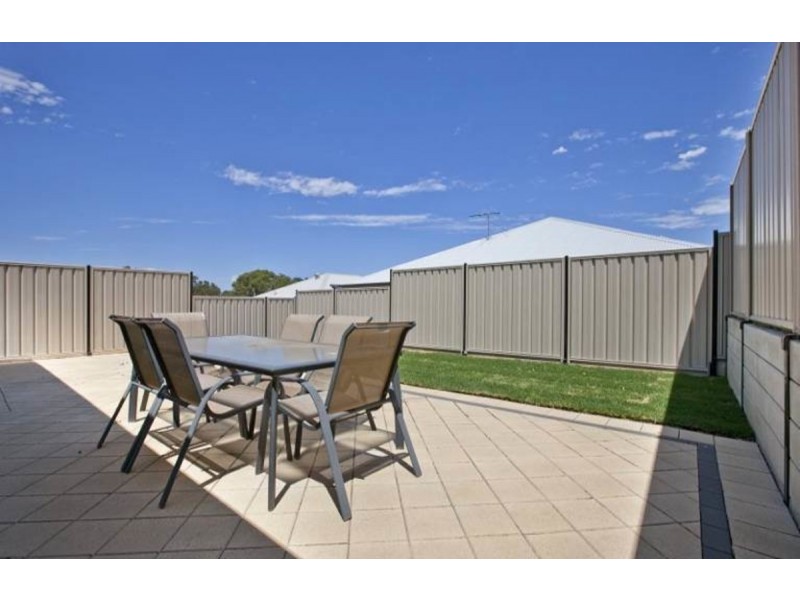 7 Clinker Circuit, Golden Grove SA 5125