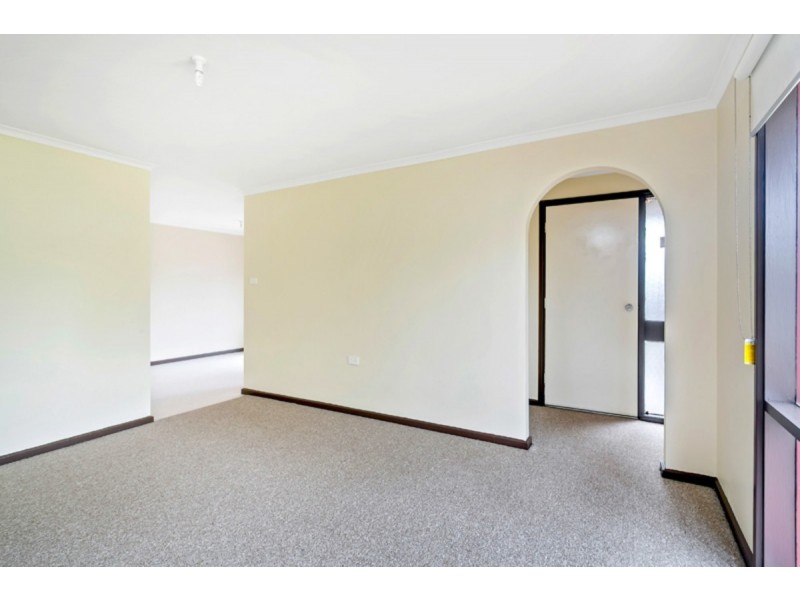 6 Amsterdam Crescent, Salisbury Downs SA 5108