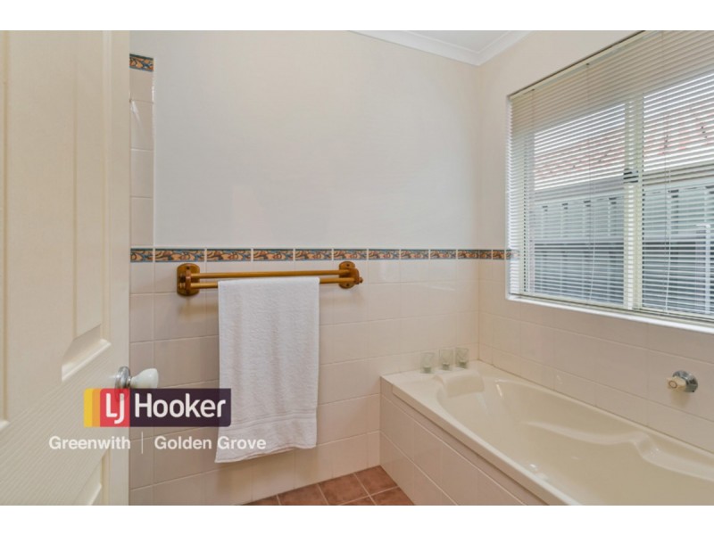 7 Harvey Avenue, Walkley Heights SA 5098