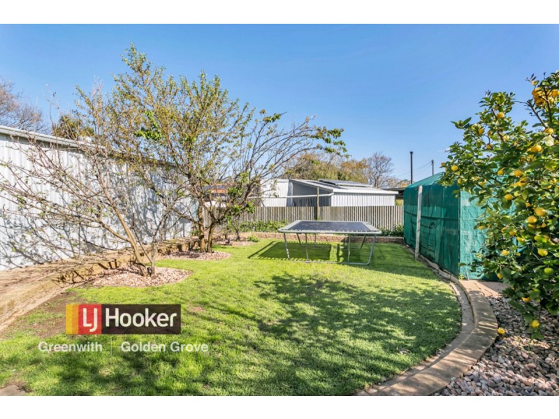 23 Hinkler Crescent, Modbury Heights SA 5092