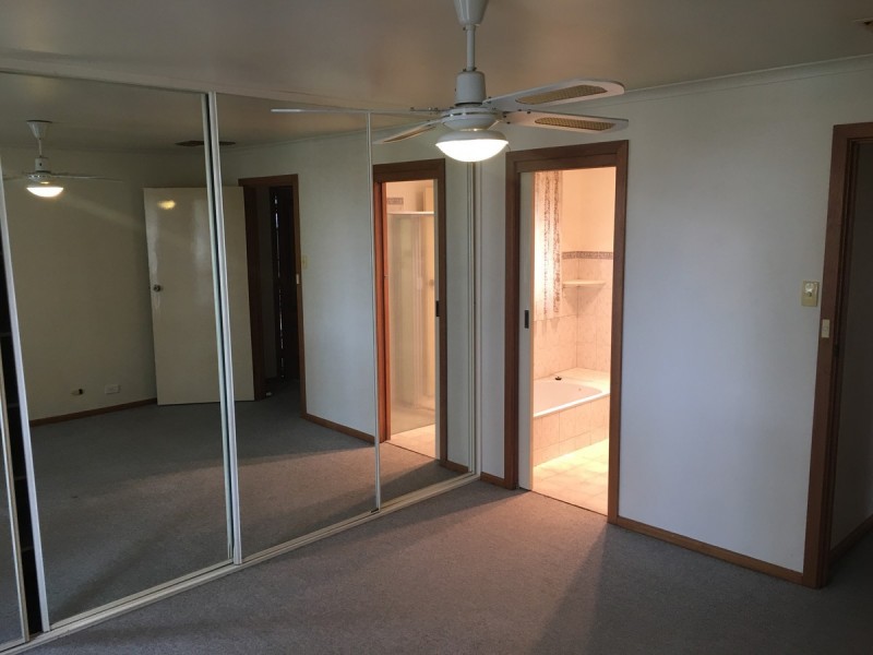 36 Stillwell Court, Greenwith SA 5125