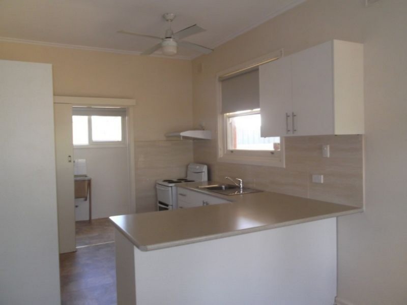 2 Thompson Street, Elizabeth South SA 5112