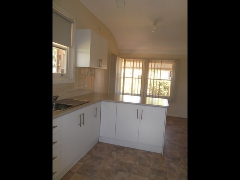 2 Thompson Street, Elizabeth South SA 5112