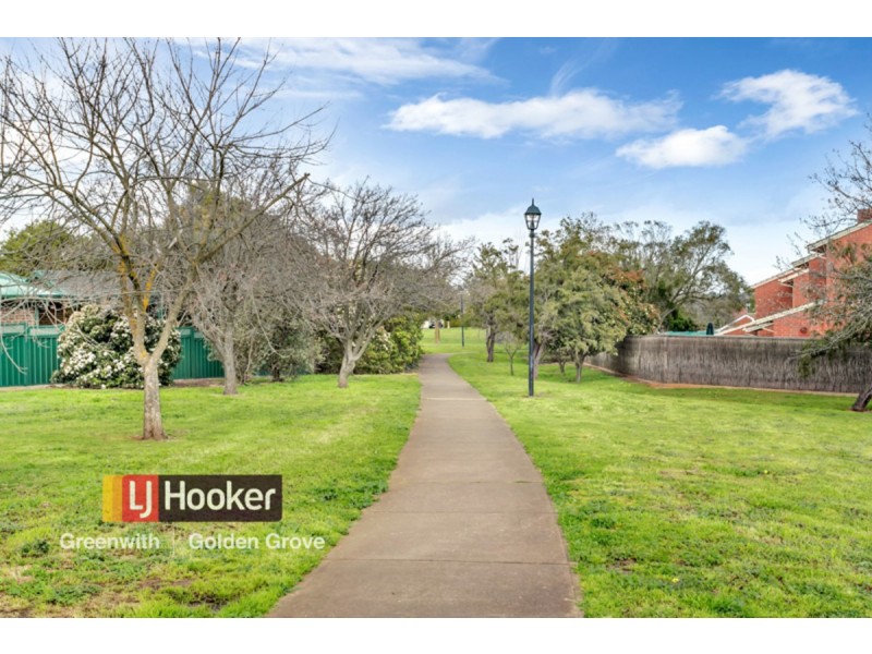 17 Debenham Court, Greenwith SA 5125