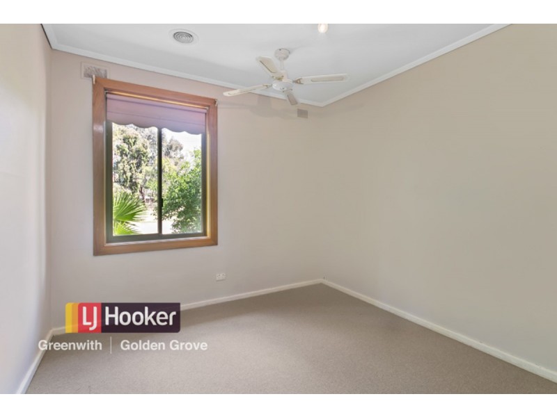 10 Karong Avenue, Brahma Lodge SA 5109