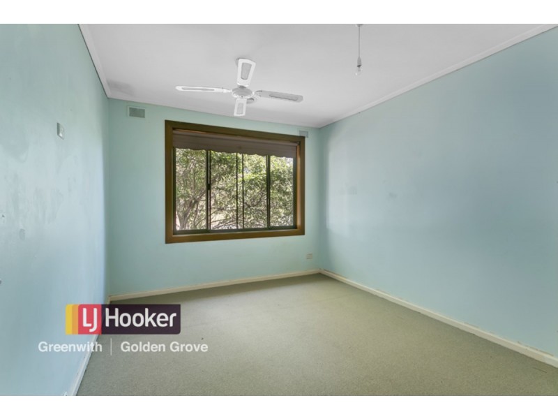 10 Karong Avenue, Brahma Lodge SA 5109