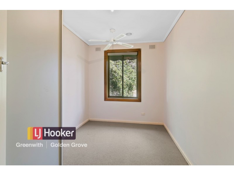 10 Karong Avenue, Brahma Lodge SA 5109