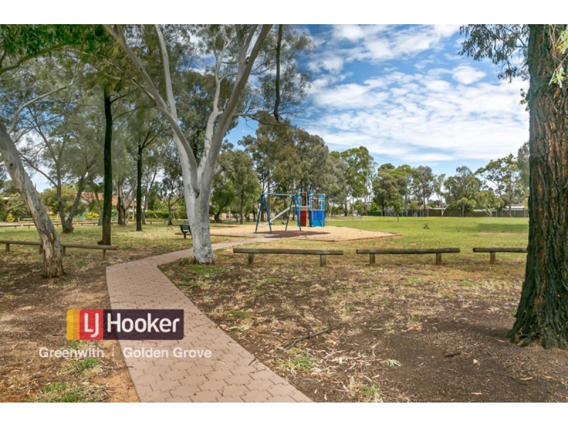 10 Karong Avenue, Brahma Lodge SA 5109