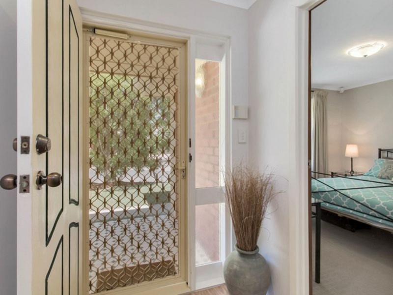 18 Candlebark Grove, Greenwith SA 5125