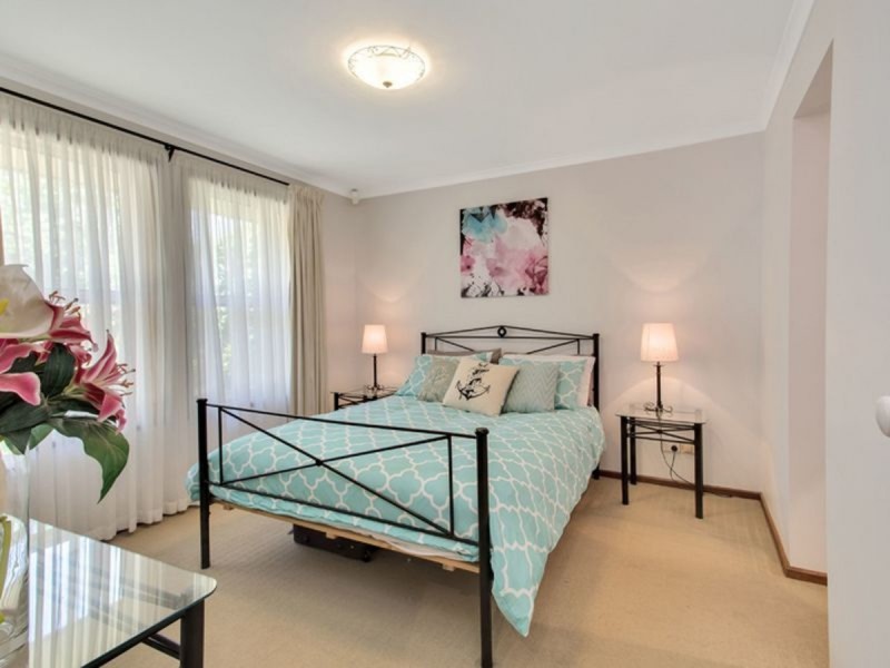 18 Candlebark Grove, Greenwith SA 5125