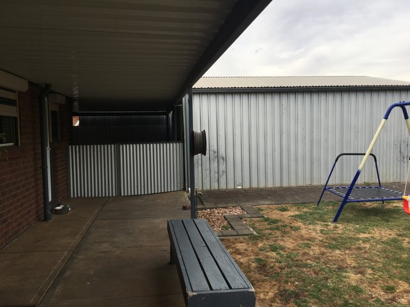 35 Janine Drive, Burton SA 5110