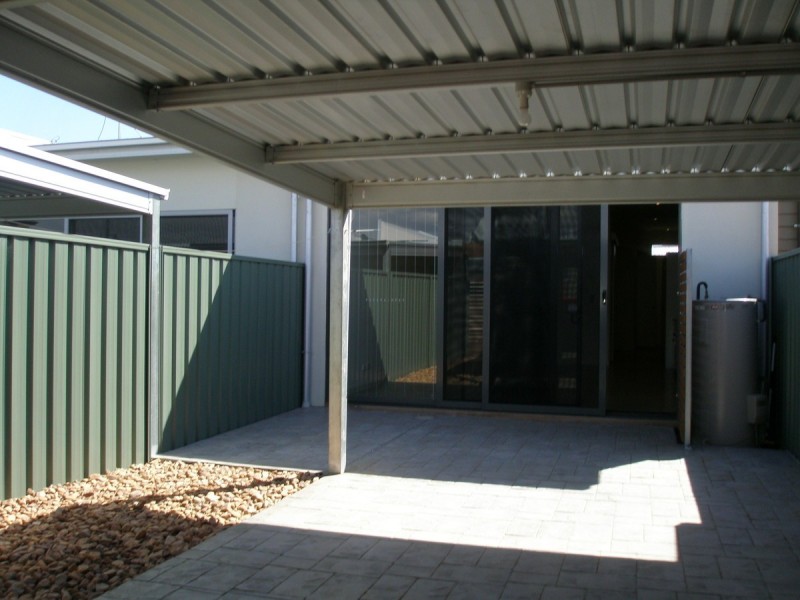 9 Mackenzie Circuit, Mawson Lakes SA 5095