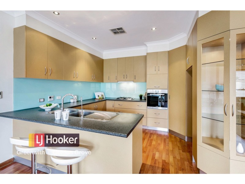 2 Oakley Street, Redwood Park SA 5097