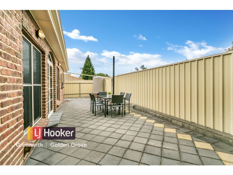 2 Oakley Street, Redwood Park SA 5097