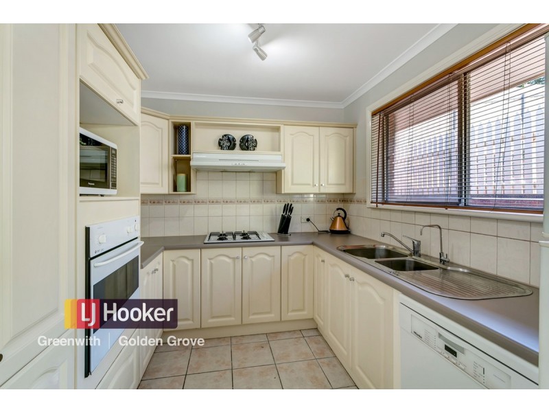 18 Kirrawee Drive, Redwood Park SA 5097