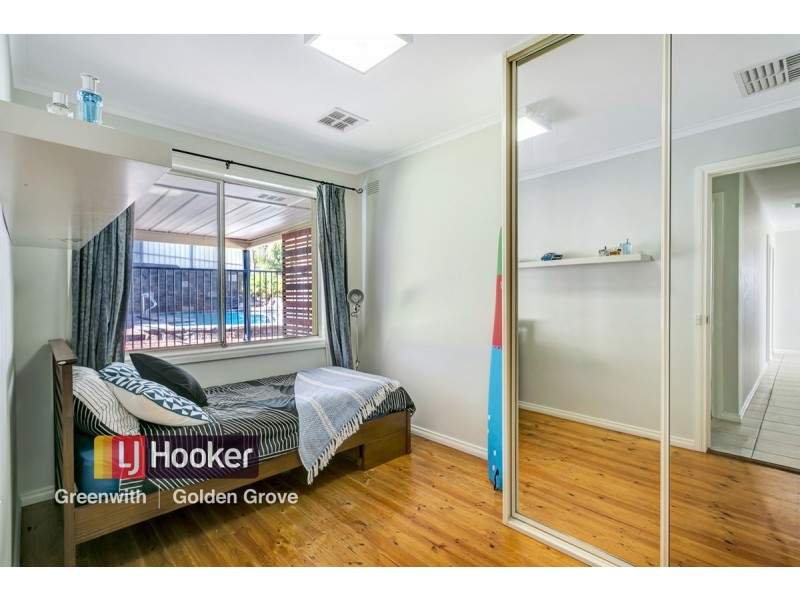 18 Kirrawee Drive, Redwood Park SA 5097