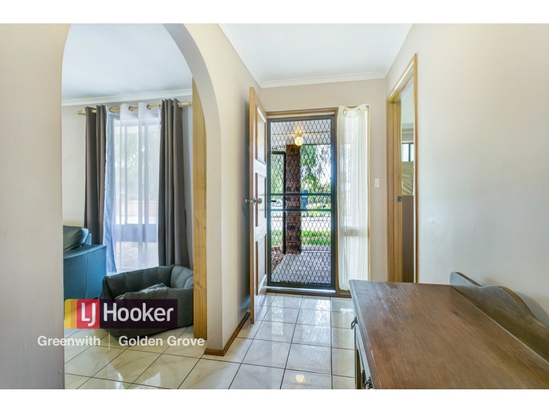 5 Zanoni Crescent, Surrey Downs SA 5126