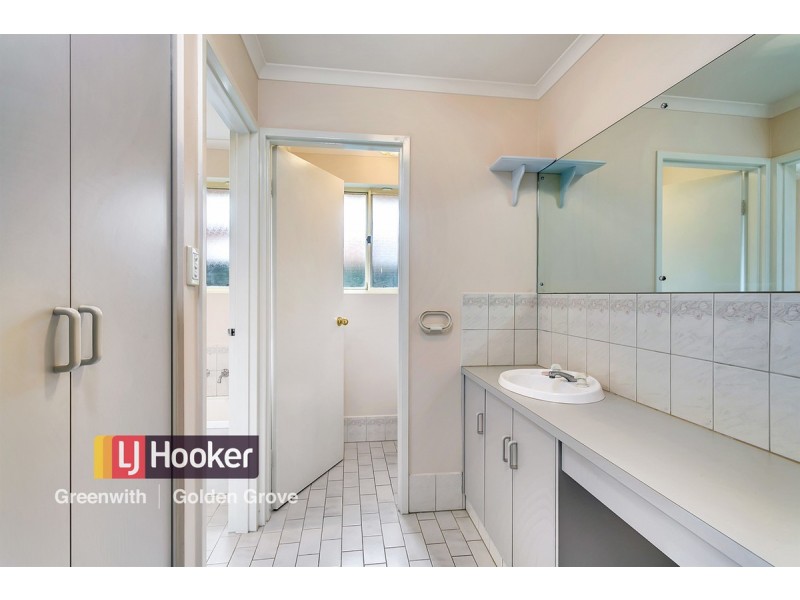 13 Lake Magenta Court, Greenwith SA 5125