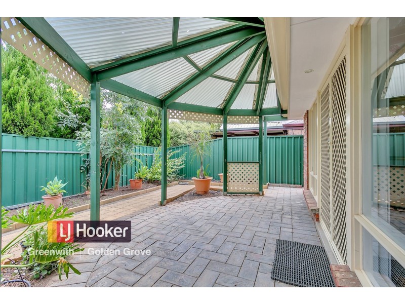 13 Lake Magenta Court, Greenwith SA 5125