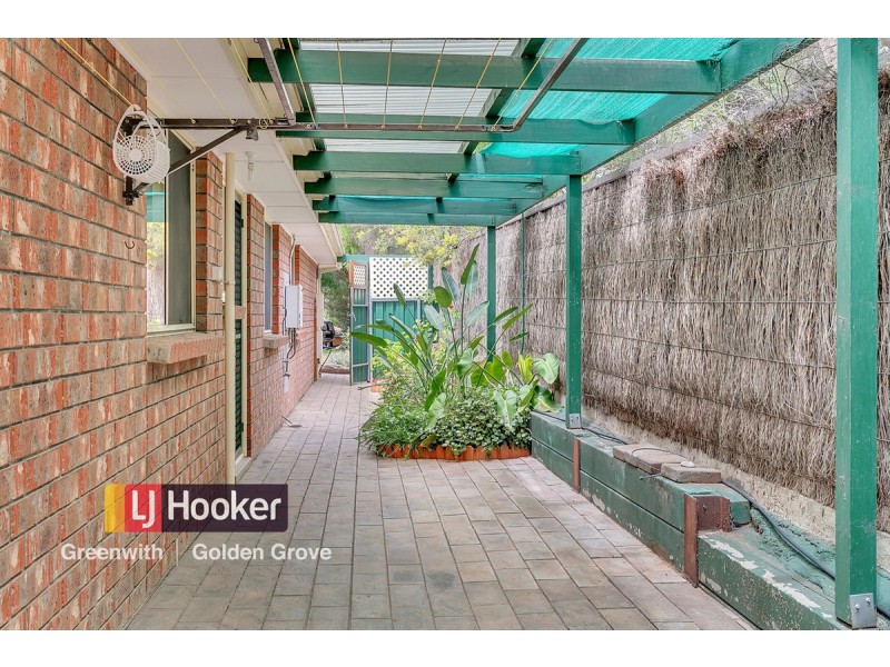 13 Lake Magenta Court, Greenwith SA 5125