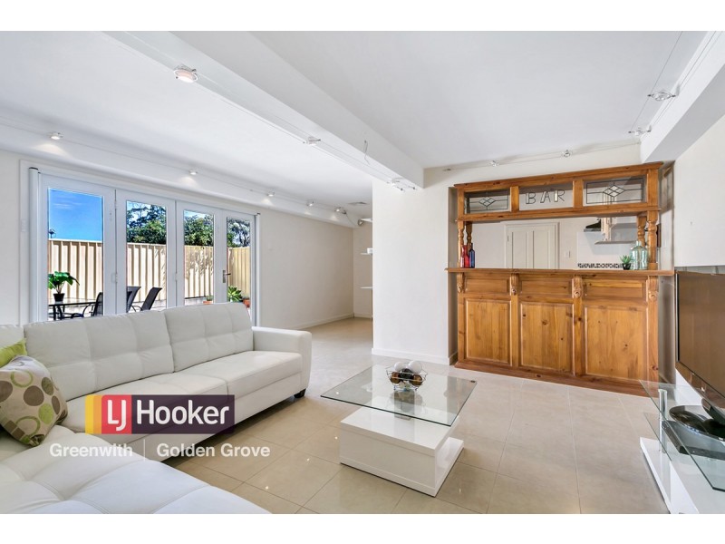 24 McKenzie Crescent, Gulfview Heights SA 5096