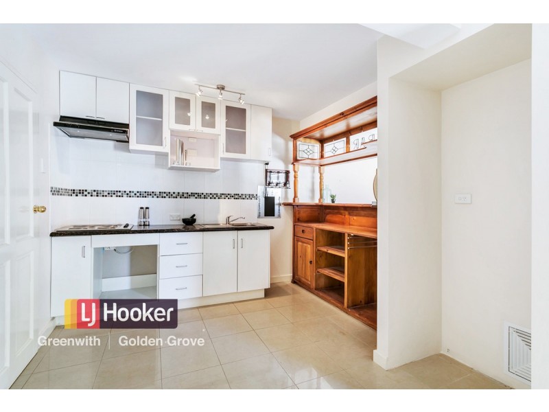 24 McKenzie Crescent, Gulfview Heights SA 5096