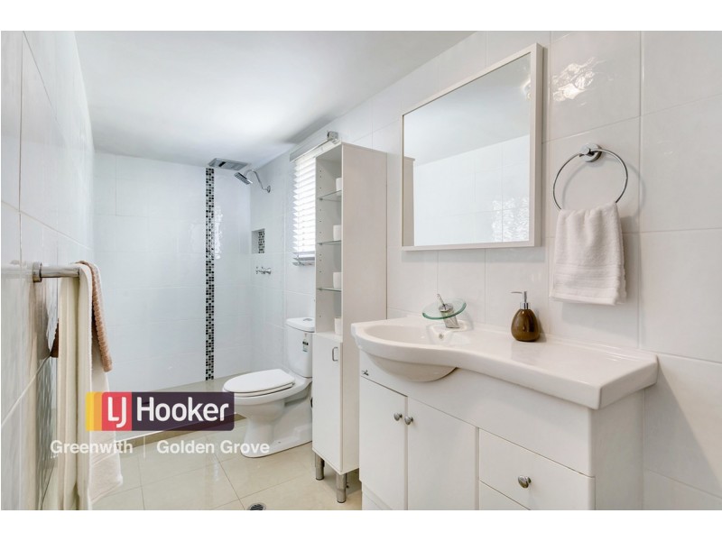 24 McKenzie Crescent, Gulfview Heights SA 5096