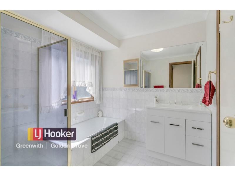 18 Crestview Place, Wynn Vale SA 5127