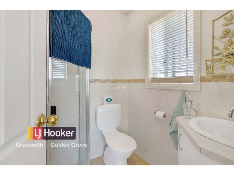 8/4 McCann Place, Greenwith SA 5125