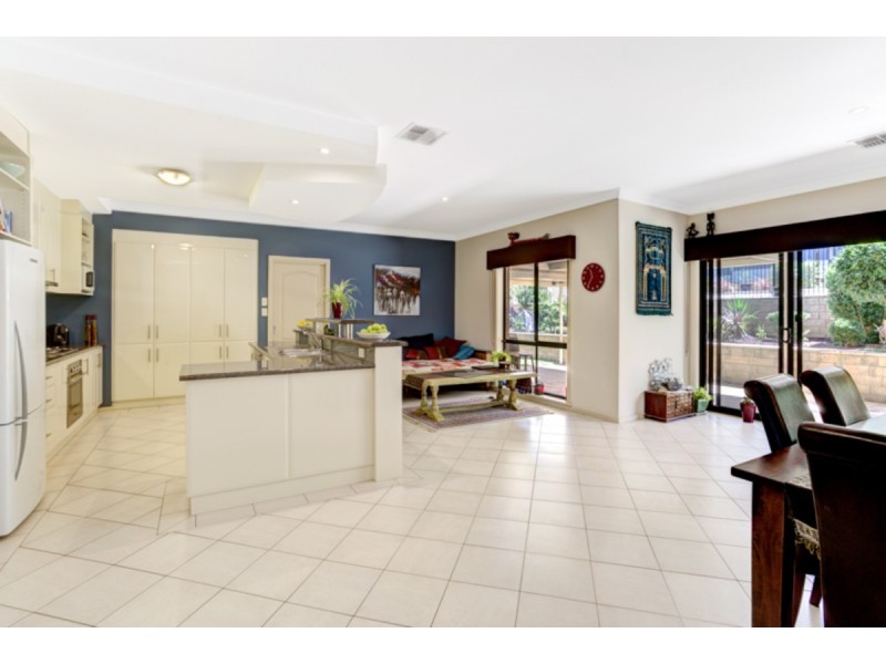 7 Breakwater Court, Gulfview Heights SA 5096