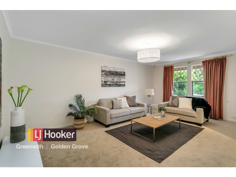 27 Hampton Court, Wynn Vale SA 5127