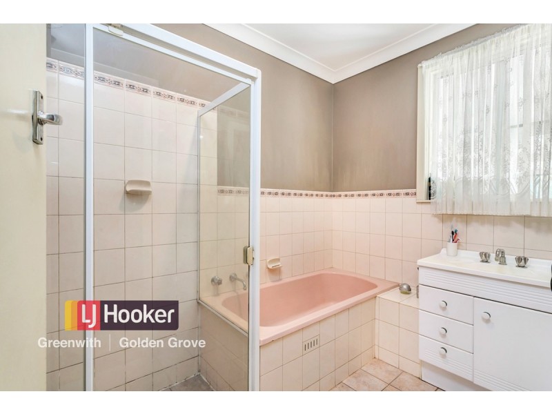 2 Wynyard Place, Redwood Park SA 5097