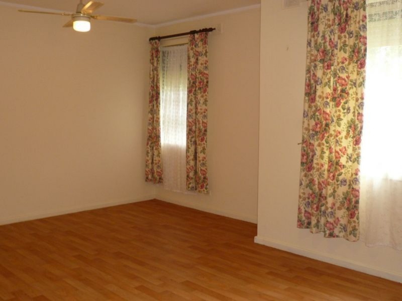 32 McCabe Avenue, Parafield Gardens SA 5107