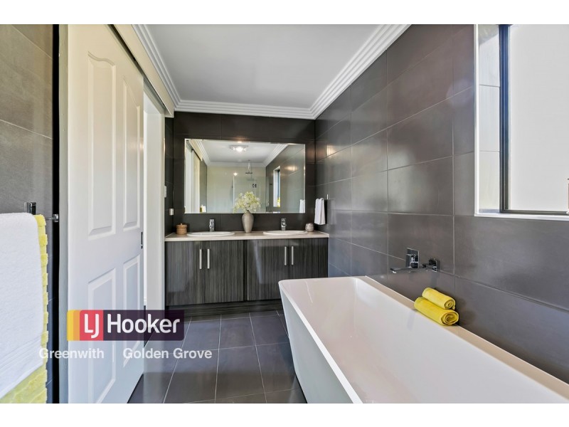 4 Sydney Drive, Salisbury Heights SA 5109