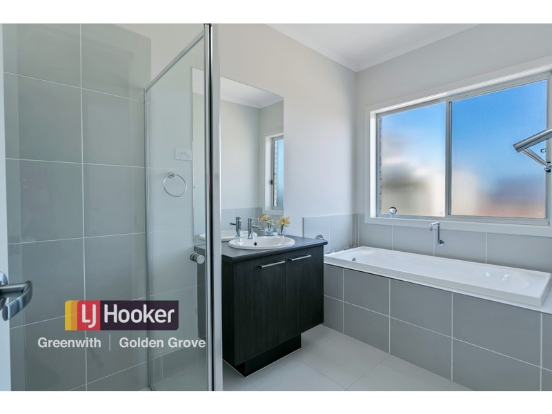 42 Broadwater Place, Blakeview SA 5114