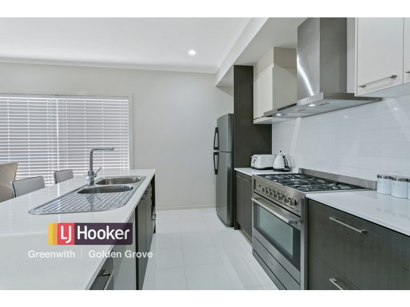 42 Broadwater Place, Blakeview SA 5114