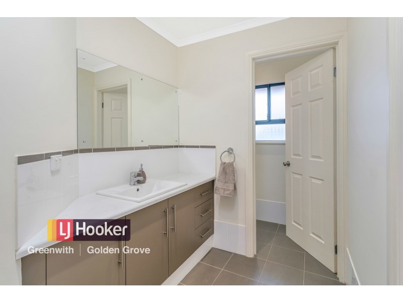 9 Mapleton Circuit, Mawson Lakes SA 5095