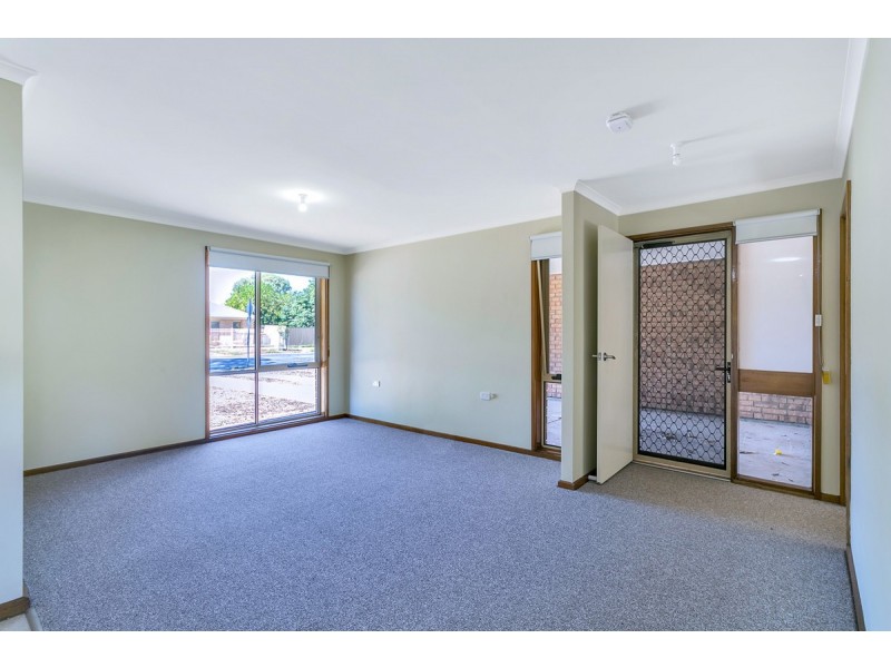 54 Amsterdam Crescent, Salisbury Downs SA 5108