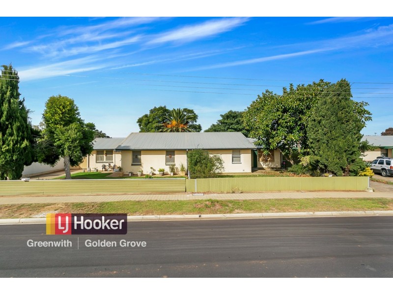17 Moulds Crescent, Smithfield SA 5114