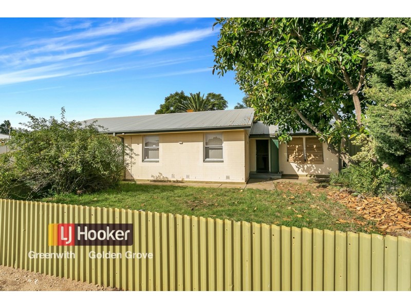 17 Moulds Crescent, Smithfield SA 5114