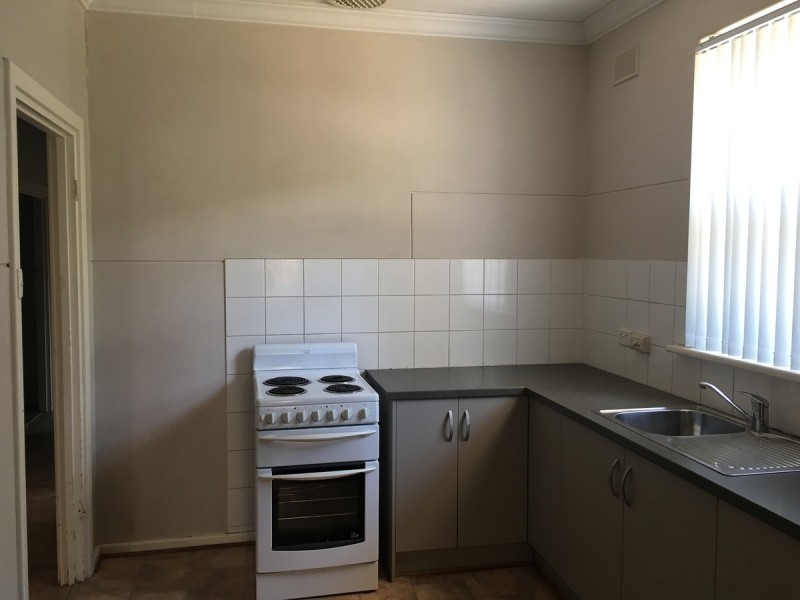 5 Sampson Road, Elizabeth Grove SA 5112