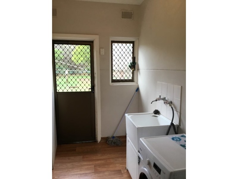 5 Sampson Road, Elizabeth Grove SA 5112