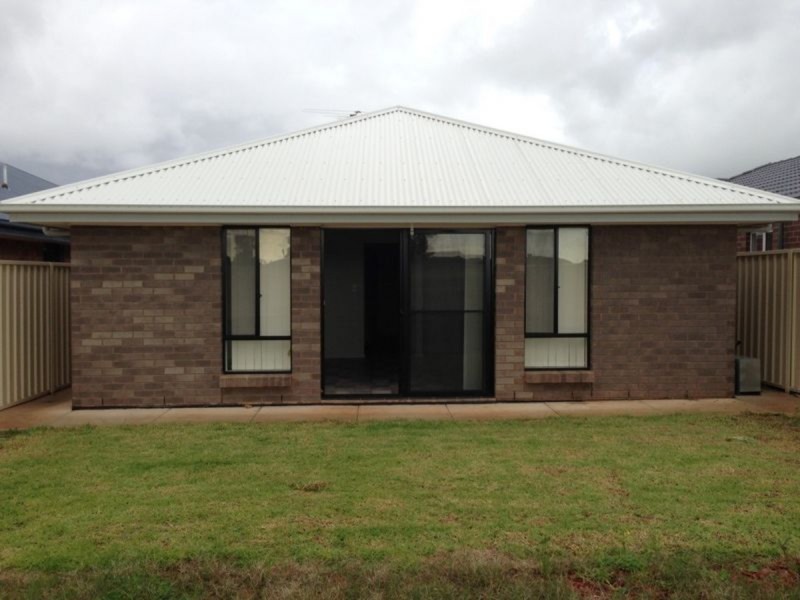 12 Rody Court, Munno Para West SA 5115