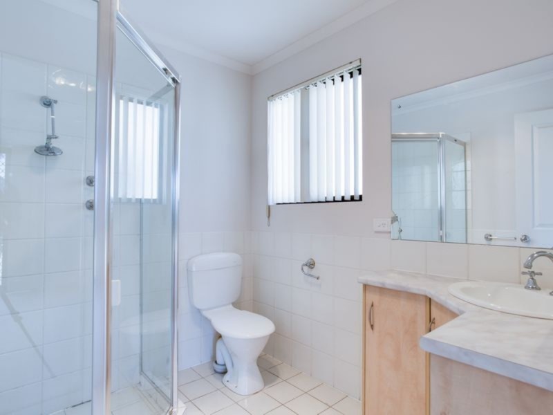 18 Shearwater Drive, Mawson Lakes SA 5095