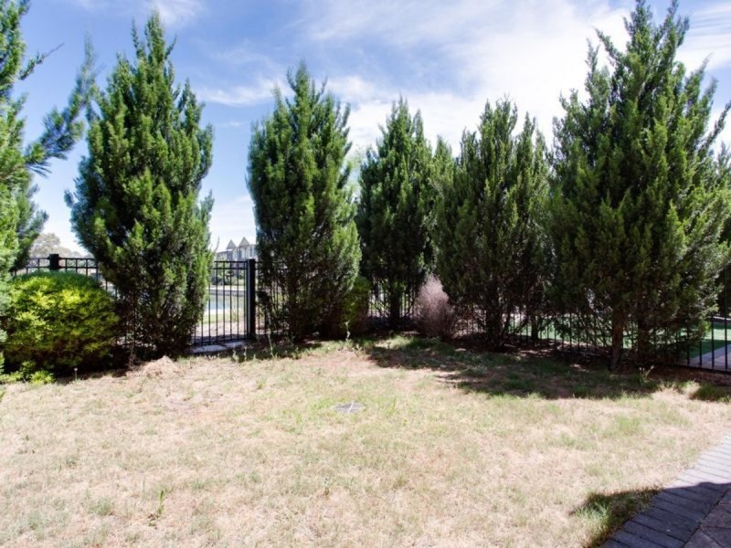 18 Shearwater Drive, Mawson Lakes SA 5095