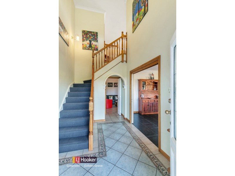 7 Coomurra Drive, Greenwith SA 5125