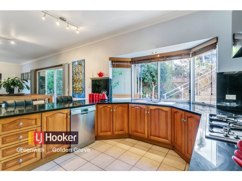 7 Coomurra Drive, Greenwith SA 5125