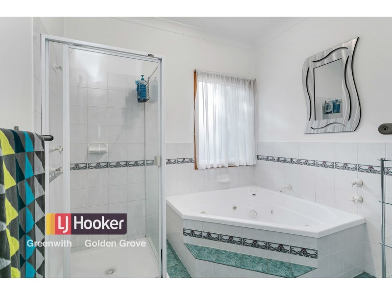 7 Coomurra Drive, Greenwith SA 5125