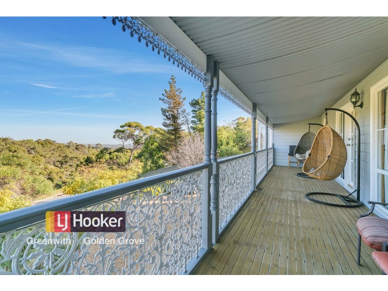 7 Coomurra Drive, Greenwith SA 5125