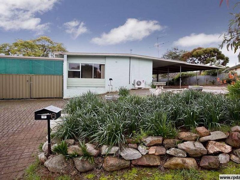 6 Julie Road, Para Hills SA 5096